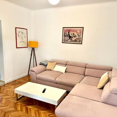 Apartments Mikelic Kampor Extérieur photo